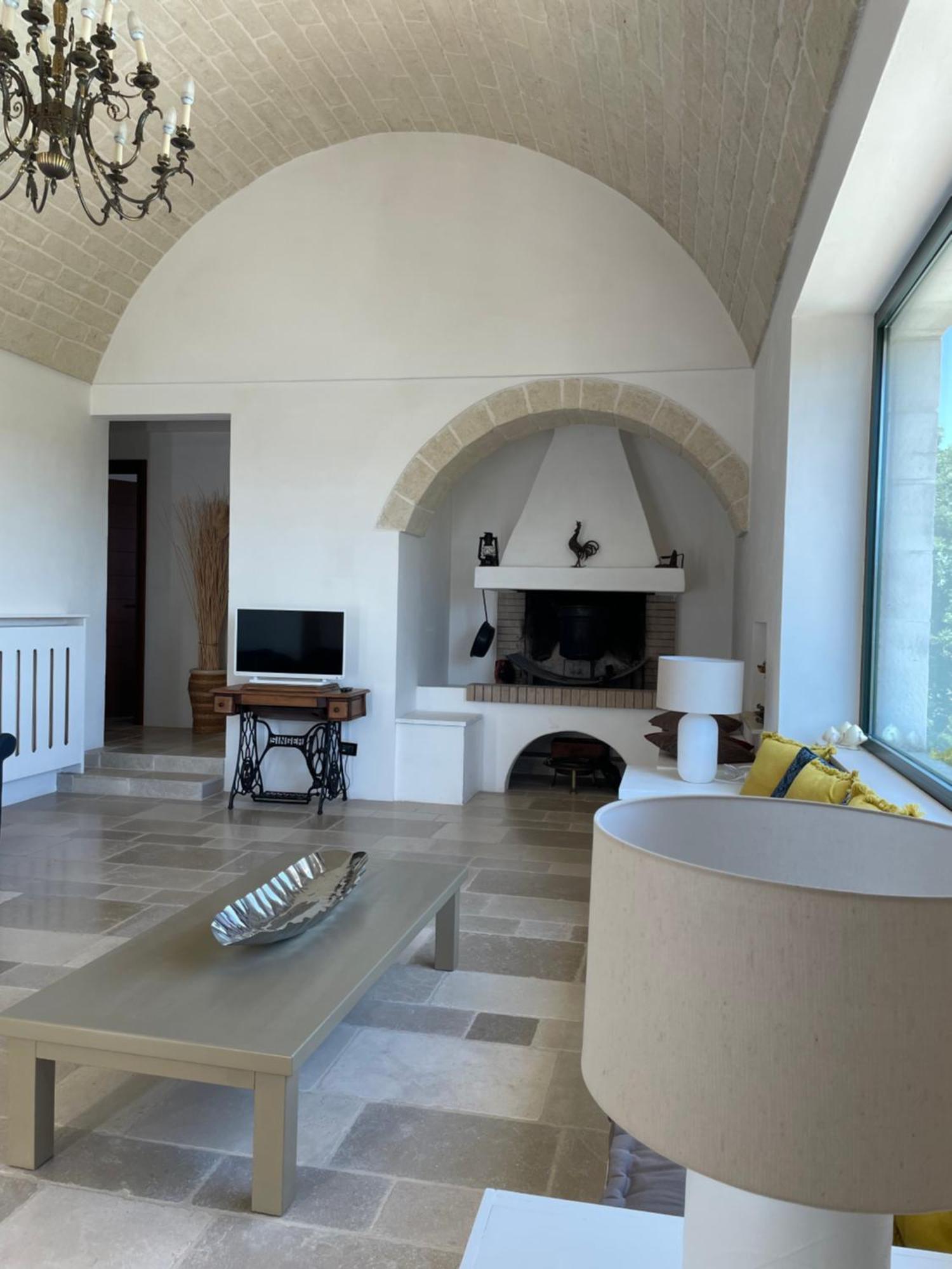 Villa San Salvatore 오스투니 외부 사진
